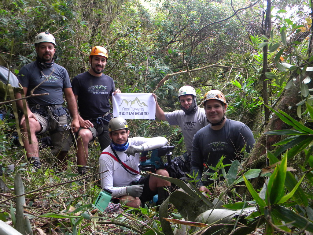 Piazada do Nas Nuvens no primeiro dia de conquista do Setor Itapiroca. Natan, Lucas, Alisson, Xandão e Juliano