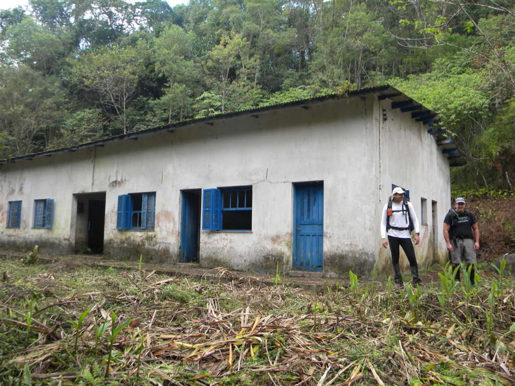 Antiga escola abandonada