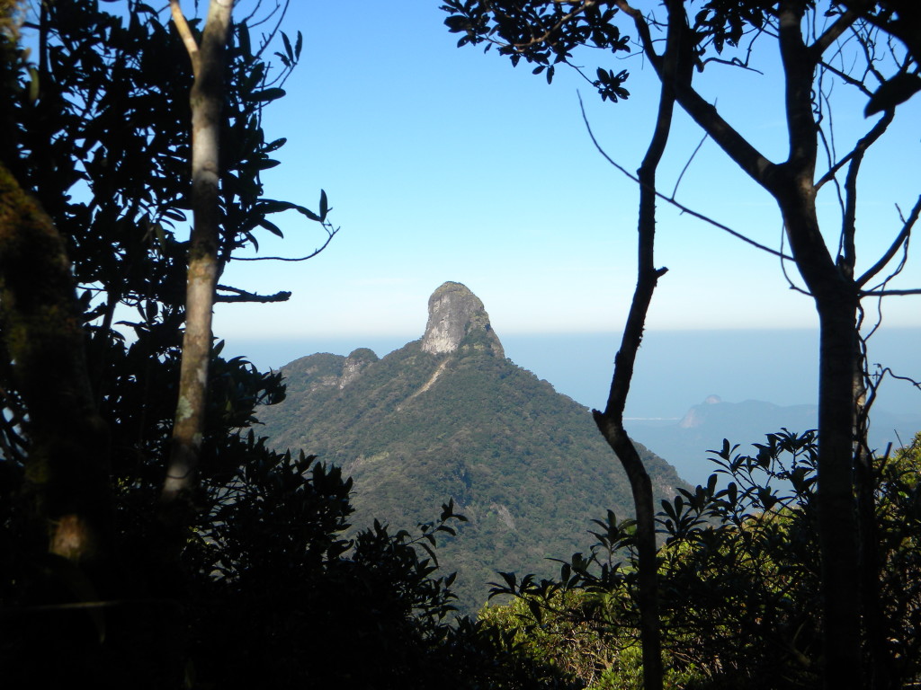 Visual do Dedo de Deus Paulista do cume do Boa Vista