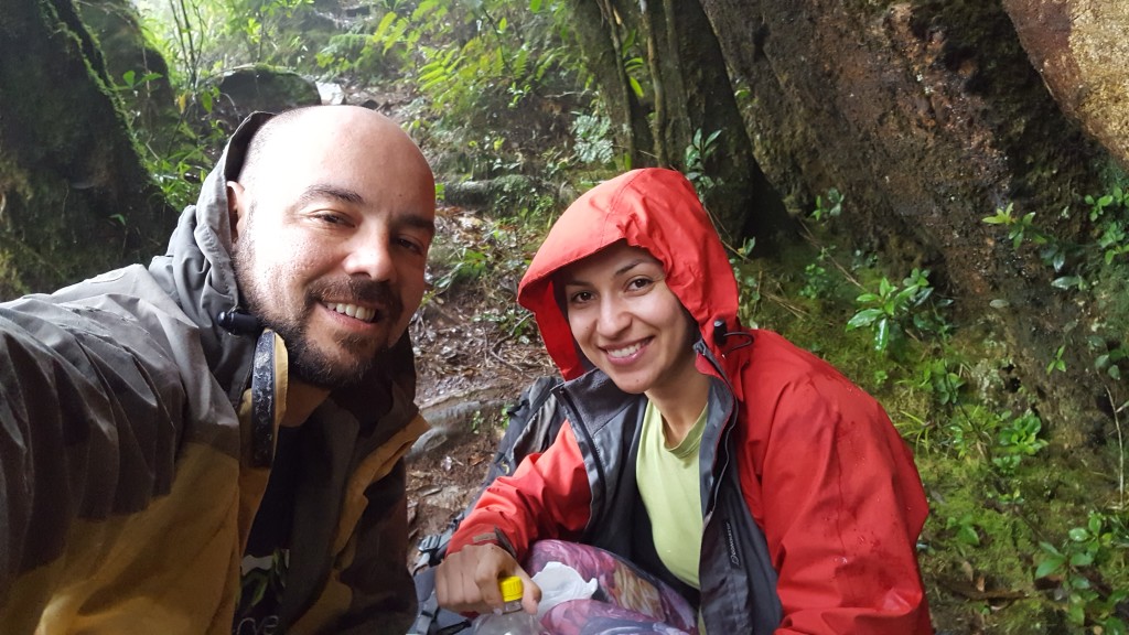 Parada rápida para comer alguma coisa e se hidratar.