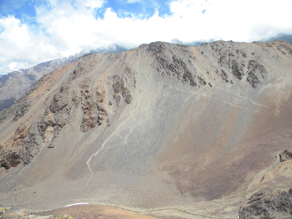 Do cume do Stepanek consegue ver toda a subida do Adolfo Calle.