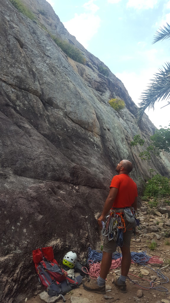 Inicio da via Arco da Toca