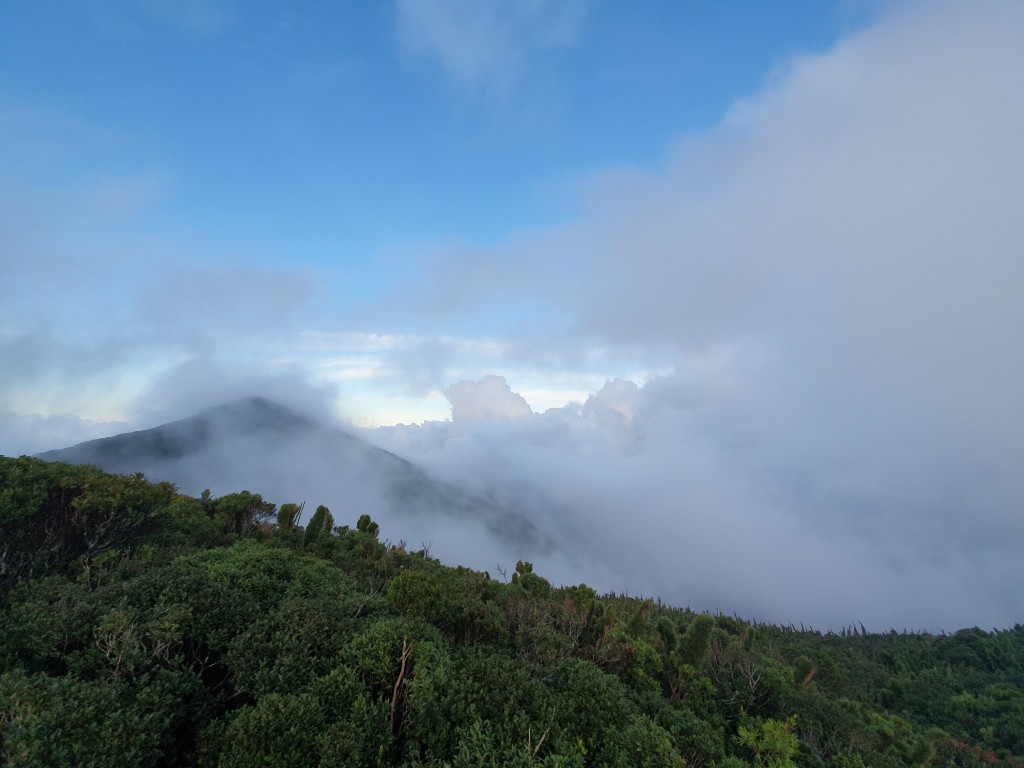 O tempo não estava lá aquela maravilha, mas uma hora ou outra abria um visual